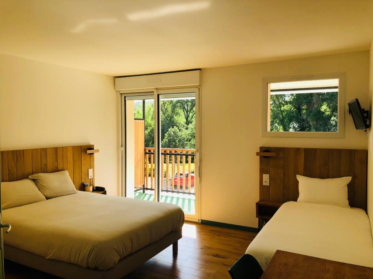 Logis Hotel Les Tilleuls Bruere-Allichamps Екстер'єр фото